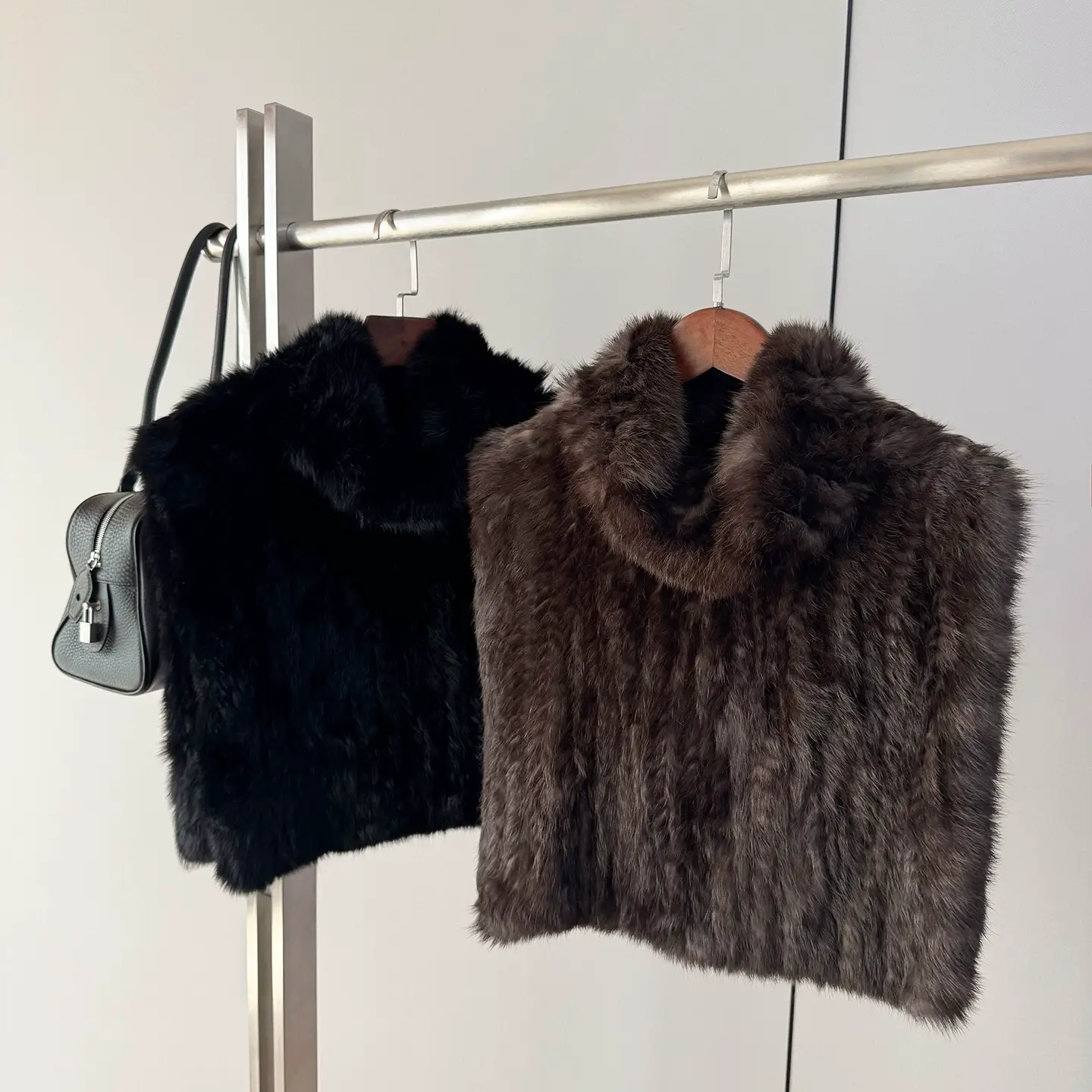 Women's Real Rabbit Fur Knitted Shawl – Double-Sided, Thick & Warm, Sable-Tone Winter Neck Wrap