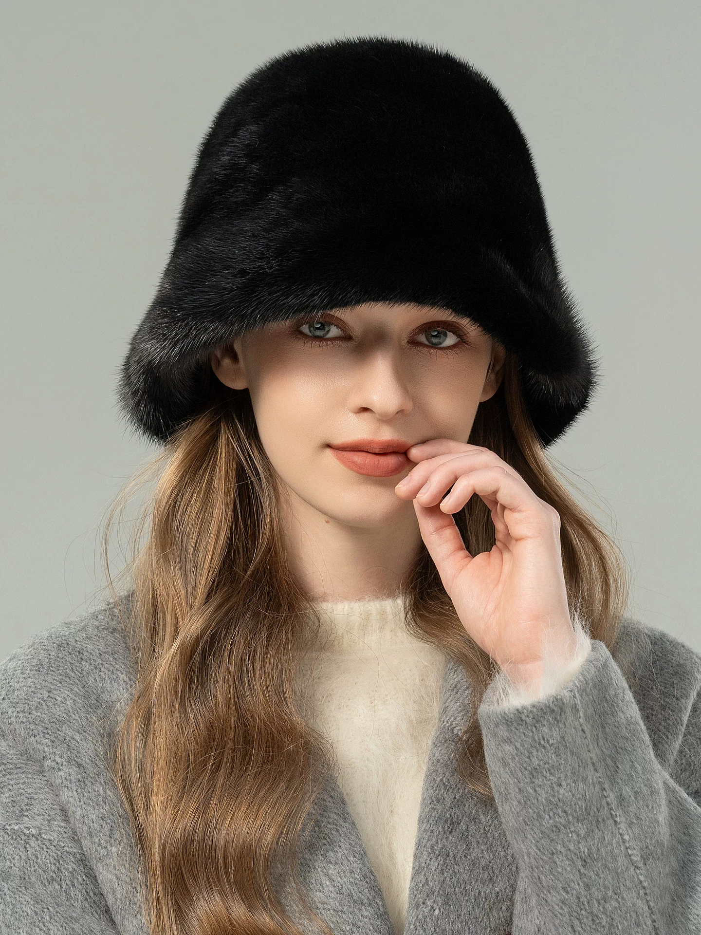 Women's Genuine Mink Fur Bucket Hat – Stylish, Versatile, and Sophisticated
