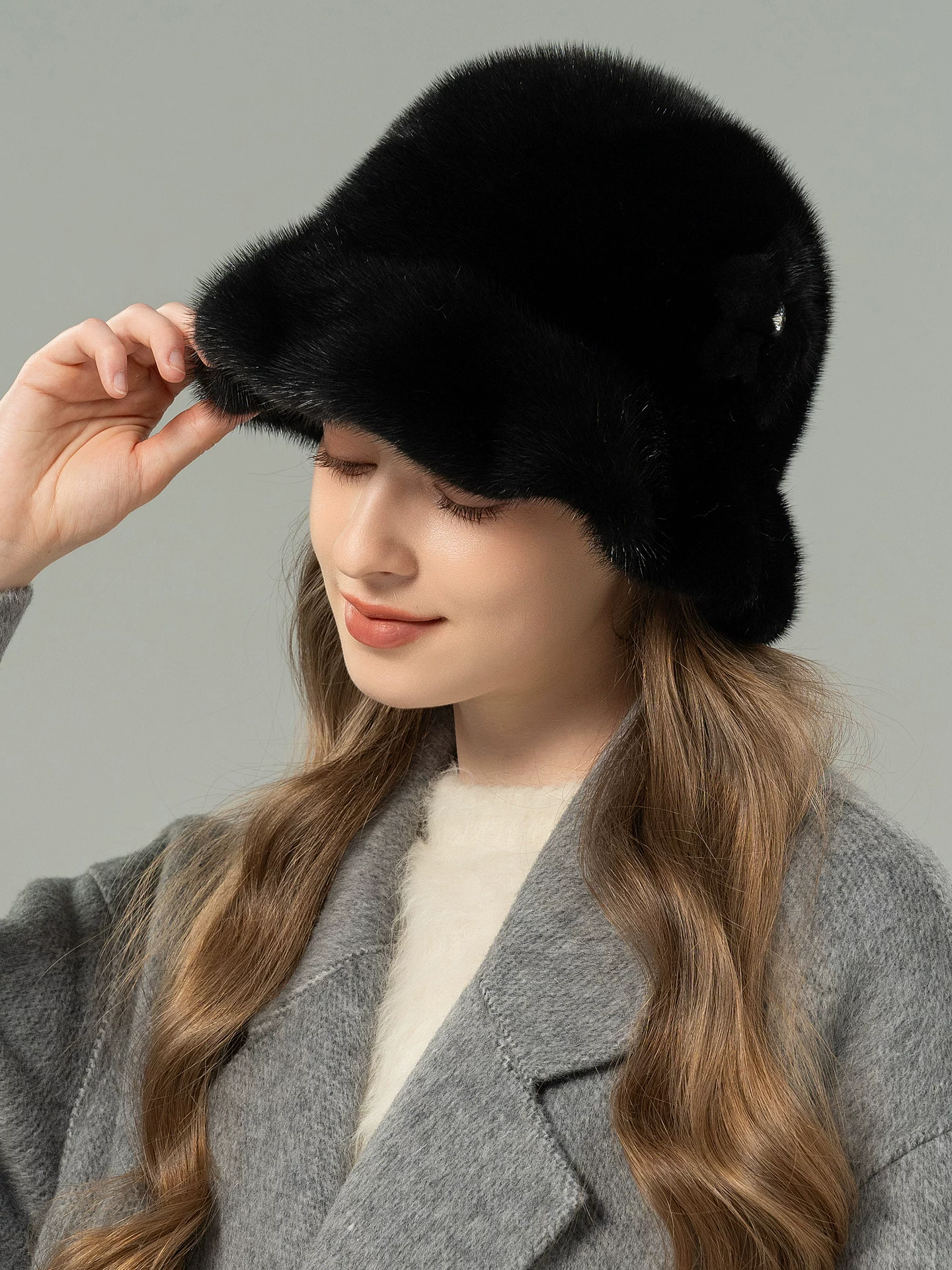 Women's Genuine Mink Fur Hat – Stylish, Versatile, and Warm – Bucket Hat Style