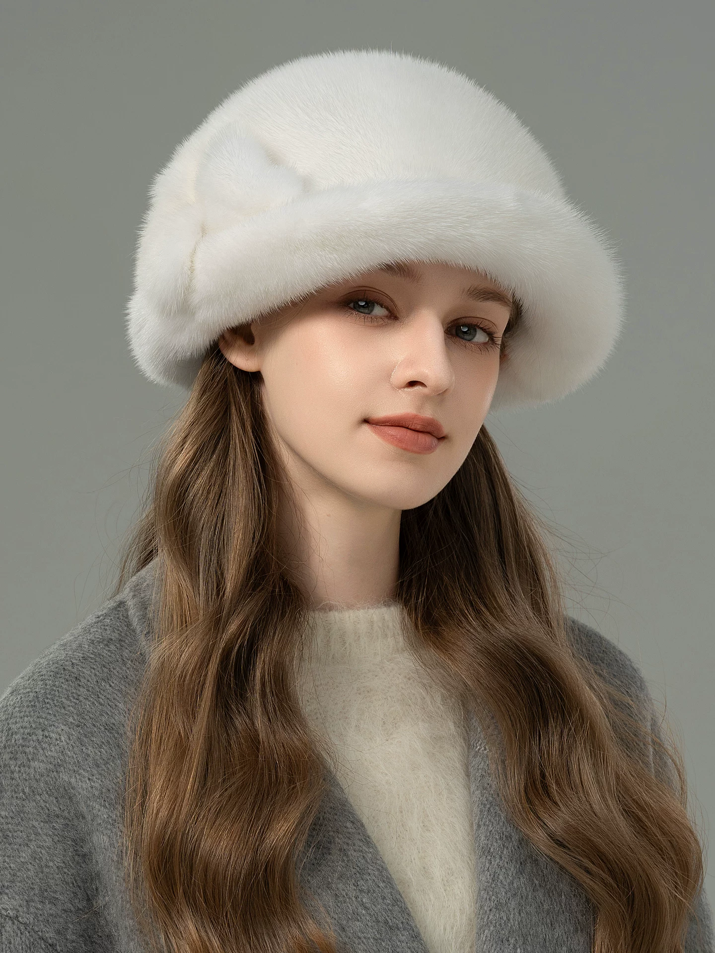 Women's Stylish Mink Fur Hat – Warm Bucket Hat with Rolled Brim