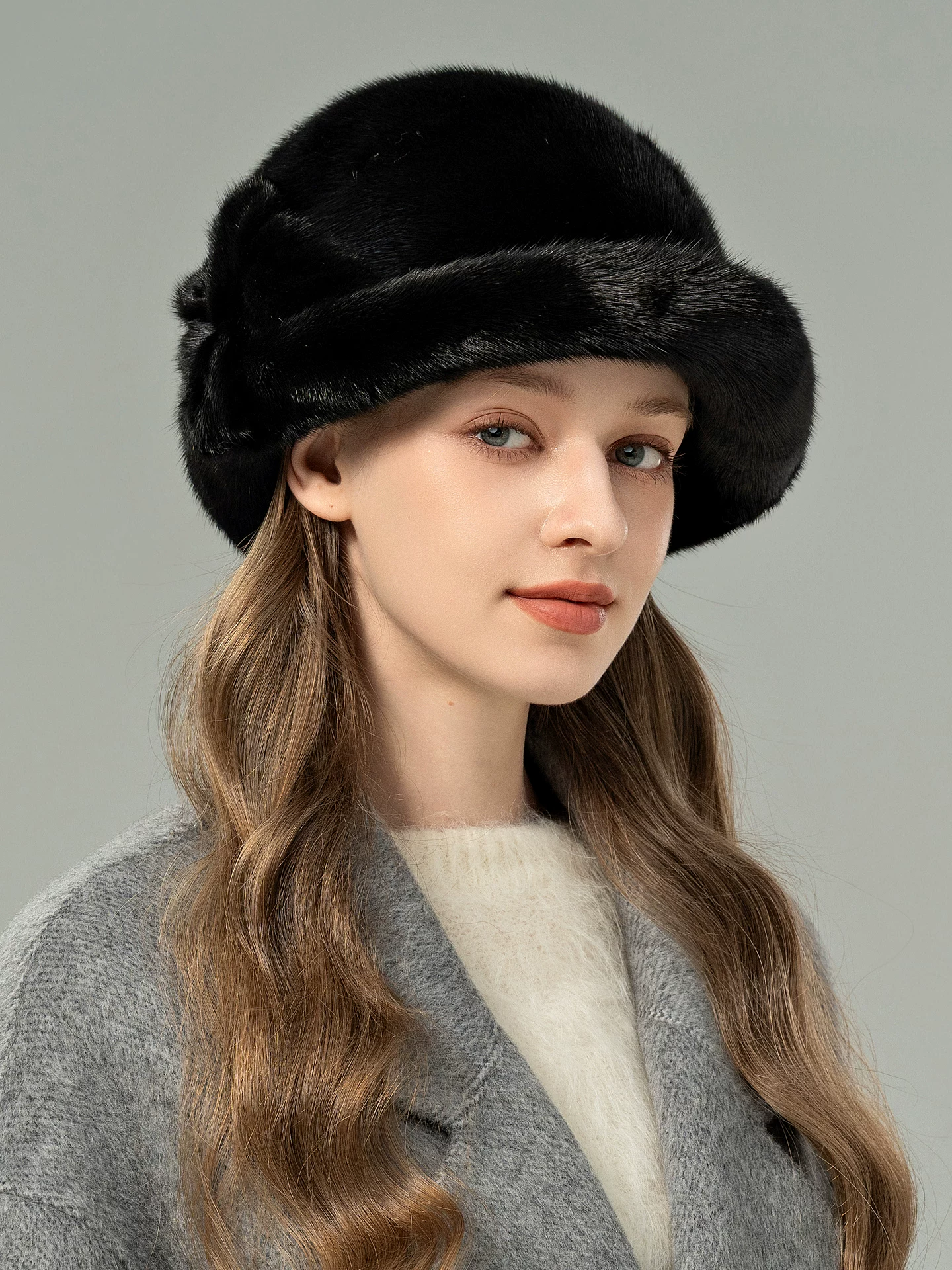Women's Stylish Mink Fur Hat – Warm Bucket Hat with Rolled Brim
