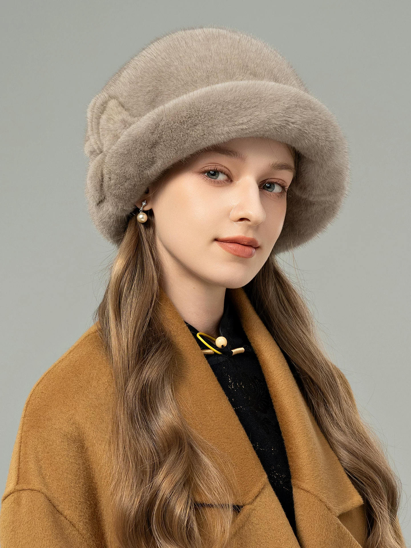 Women's Stylish Mink Fur Hat – Warm Bucket Hat with Rolled Brim
