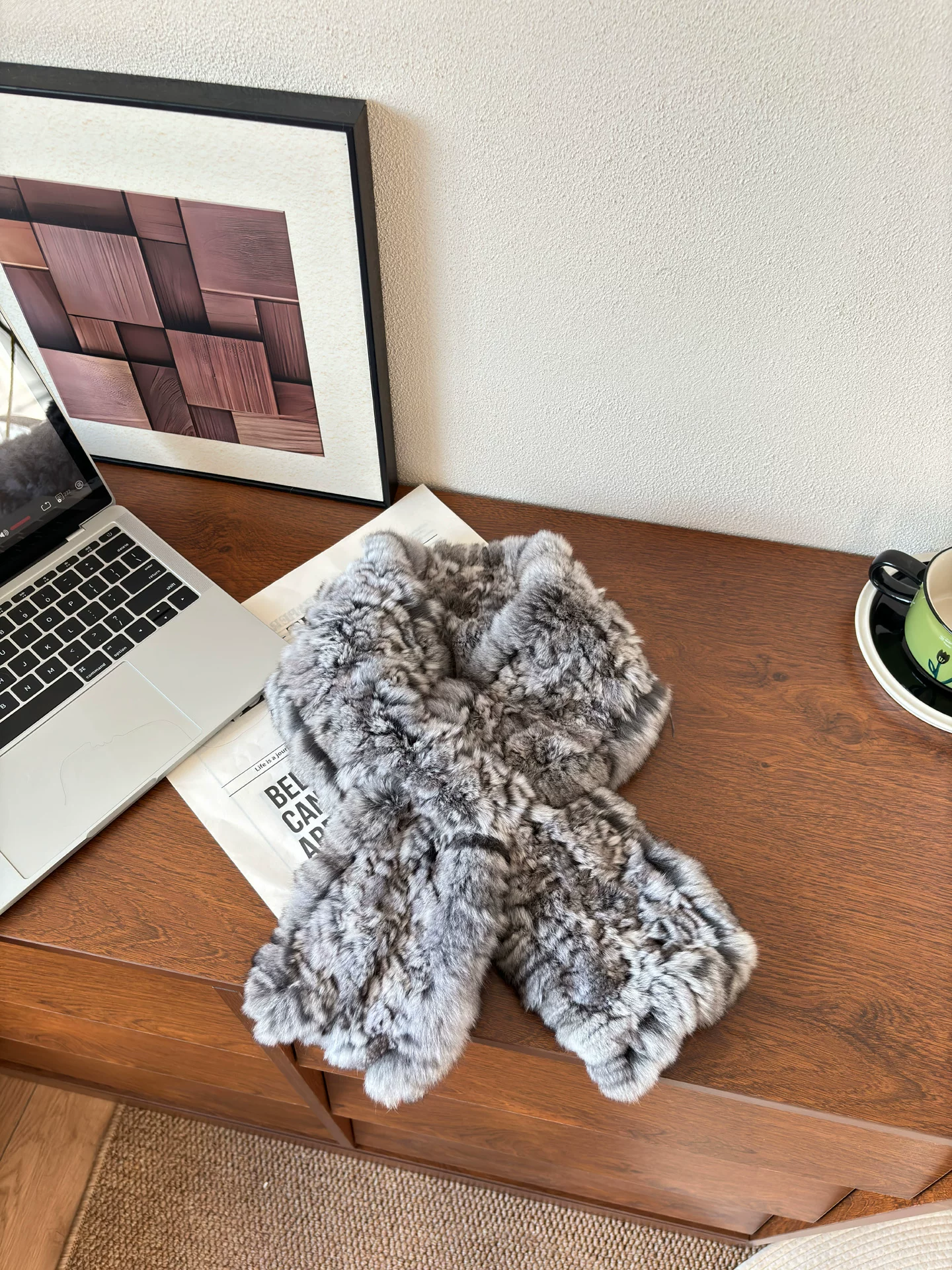 Luxury Chinchilla Fur Scarf for Women – Handmade Double-Sided Woven Fur Wrap, Soft & Versatile Winter Fur Collar