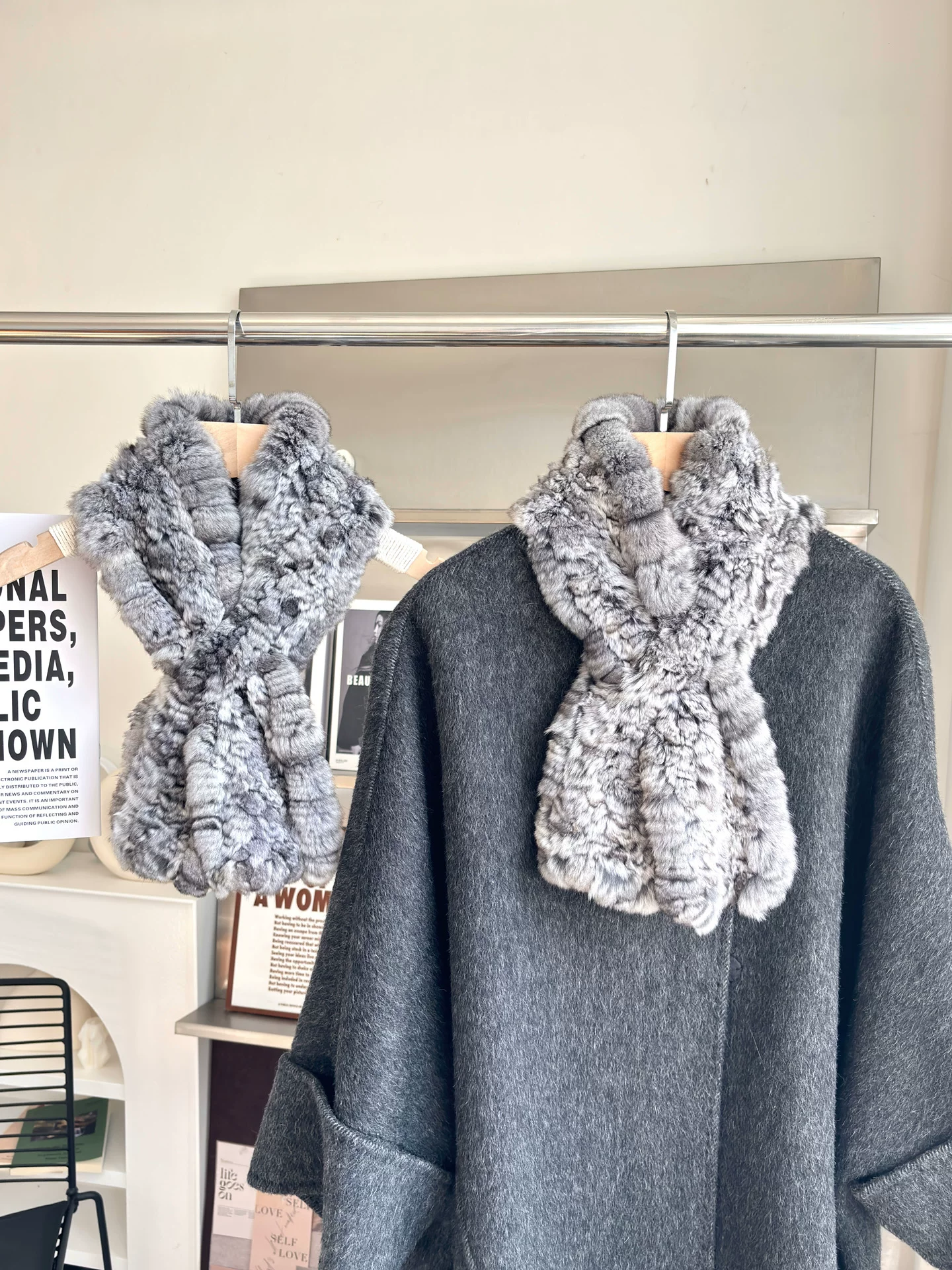 Luxury Chinchilla Fur Scarf for Women – Handmade Double-Sided Woven Fur Wrap, Soft & Versatile Winter Fur Collar