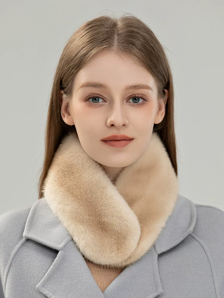 Women's Winter Genuine Whole-Pelt Mink Fur Scarf – Warm, Reversible, and Versatile; Suitable as a Neck Warmer or Collar.