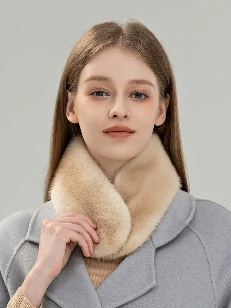 Women's Winter Genuine Whole-Pelt Mink Fur Scarf – Warm, Reversible, and Versatile; Suitable as a Neck Warmer or Collar.
