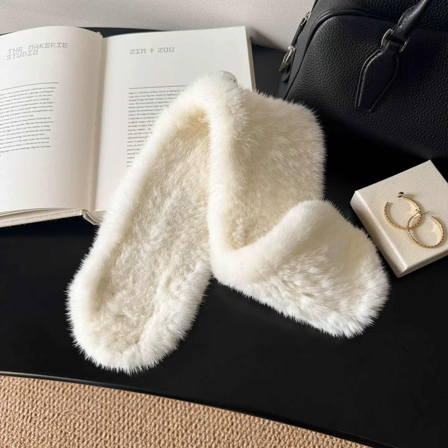 Women’s Natural Mink Fur Scarf – Double-Sided, Densely Woven, Warm Winter Neck Wrap