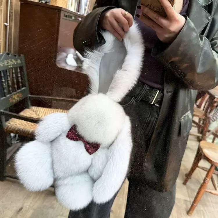 Fox Fur Bunny Bag Charm – Cute Large Rabbit-Shaped Fur Keychain, Luxury Gift & Backpack Accessory