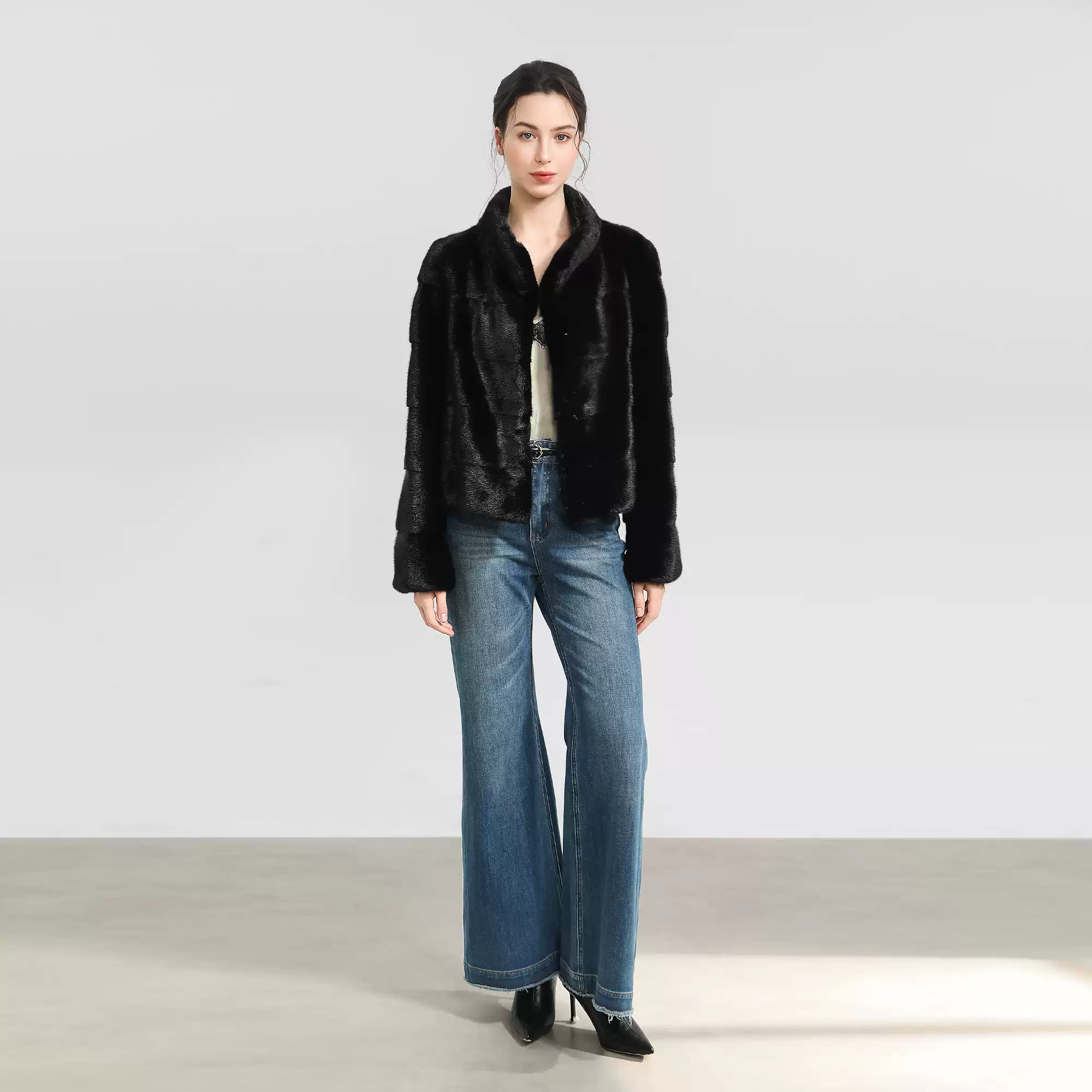 Copenhagen Mink Cropped Jacket with Mandarin Collar and Flared Sleeves – Versatile Fur Piece