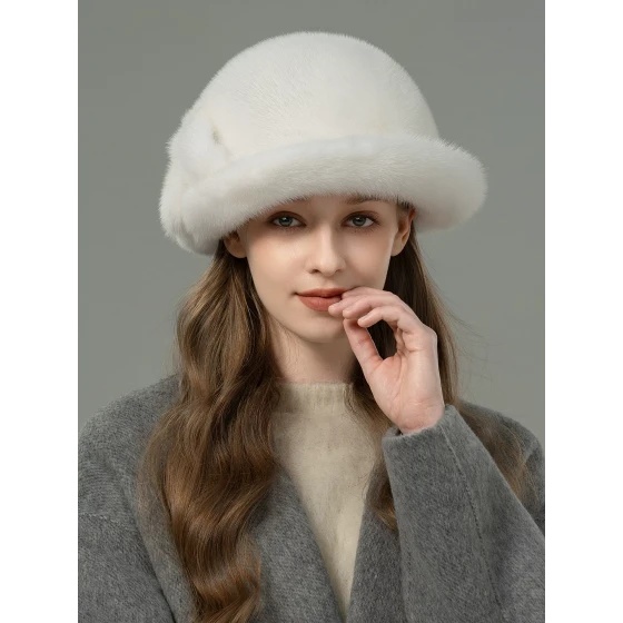 Whole mink hat with rolled brim