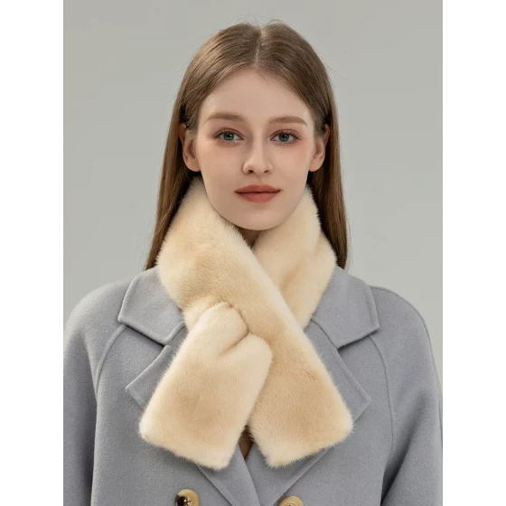 Whole-Skin Mink Scarf — Ideal for Winter Outings and Skiing